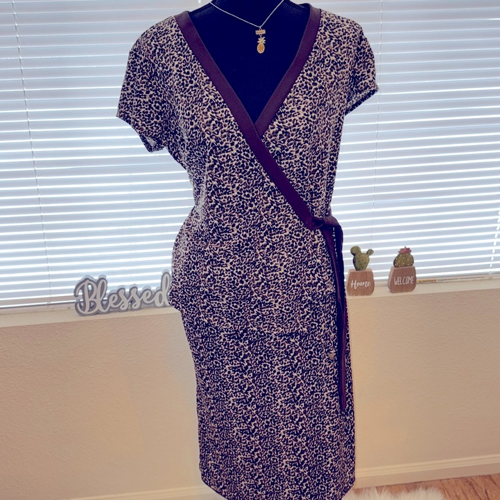 WILLIE Smith size medium two-piece leopard print, wraparound shirt and skirt
